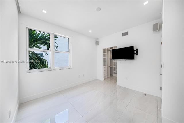 Building Photo - 360 CONDO