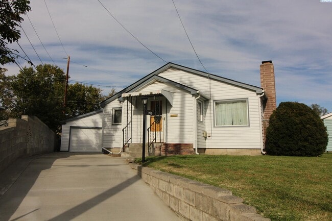 Primary Photo - 2 Bed/1 Bath in Central Richland