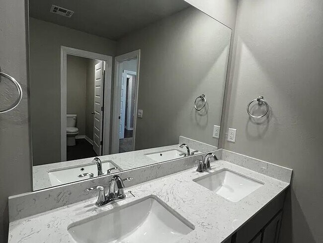 Building Photo - 2765 Alice Wy