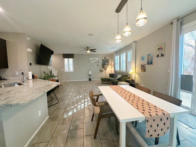 Building Photo - 10997 Prudhoe Bay St