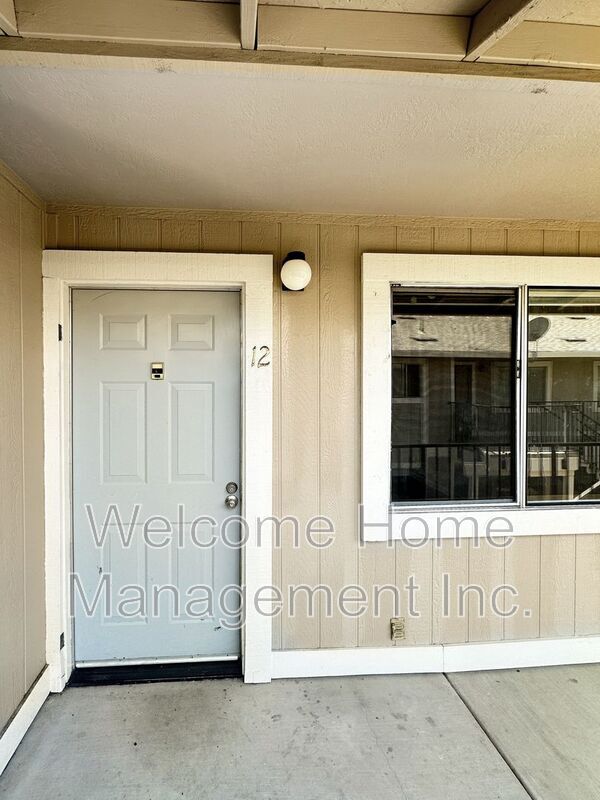 Building Photo - 15636 Usher St