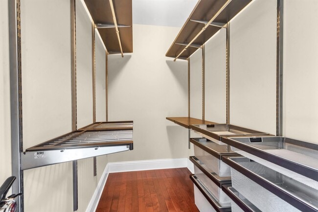 Building Photo - 17 Moorings Ln