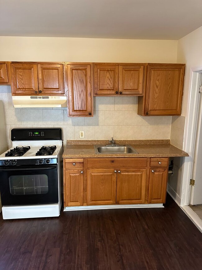 Shelton St. 446 - 446 Shelton St Bridgeport CT 06608 | Apartment Finder