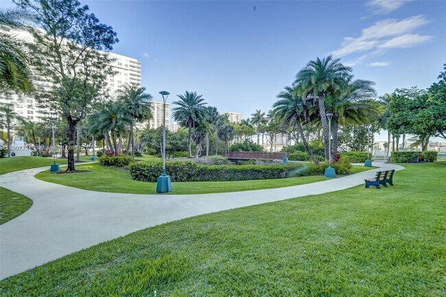 Building Photo - 2851 NE 183rd St