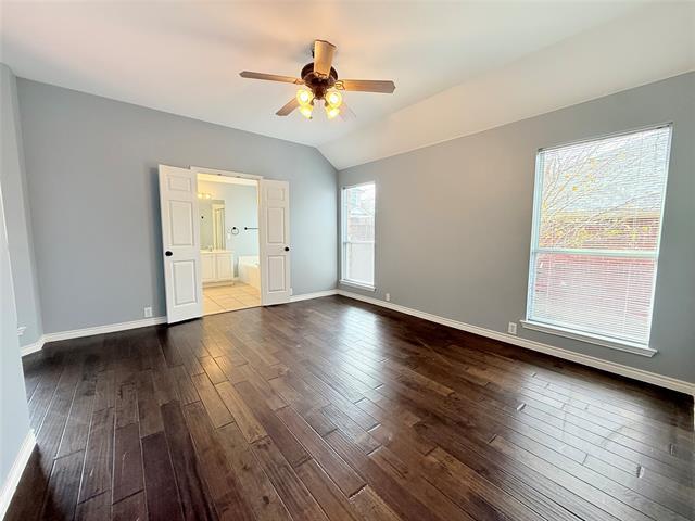 Building Photo - 1004 Broken Spoke Dr