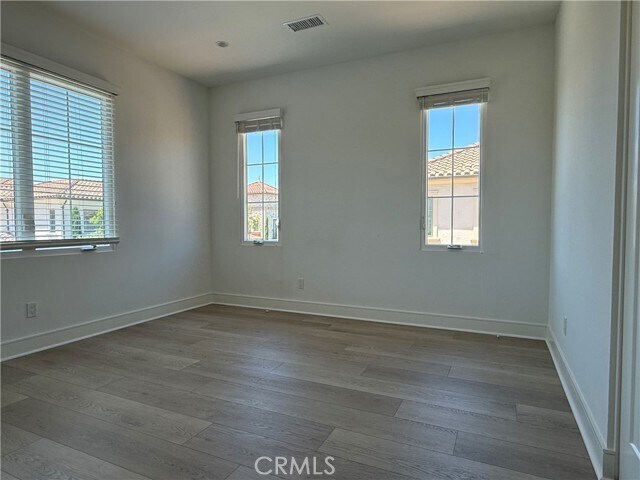 Building Photo - 100 Toretta