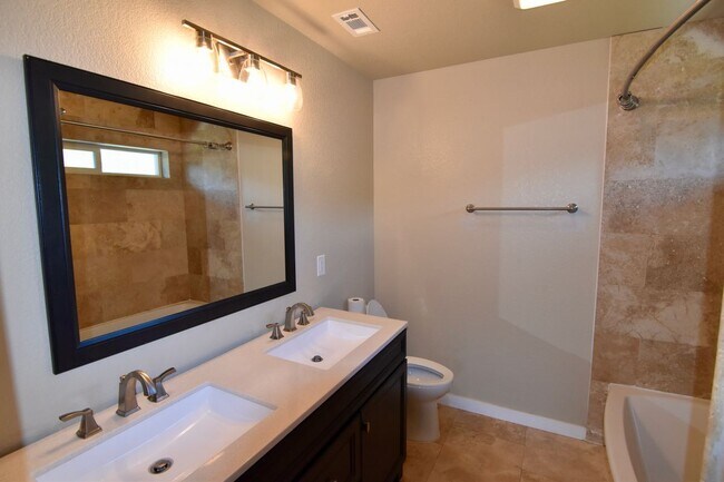 Building Photo - 112 Ridge Harbor Dr