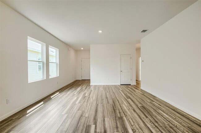 Building Photo - 5345 Calluna Dr