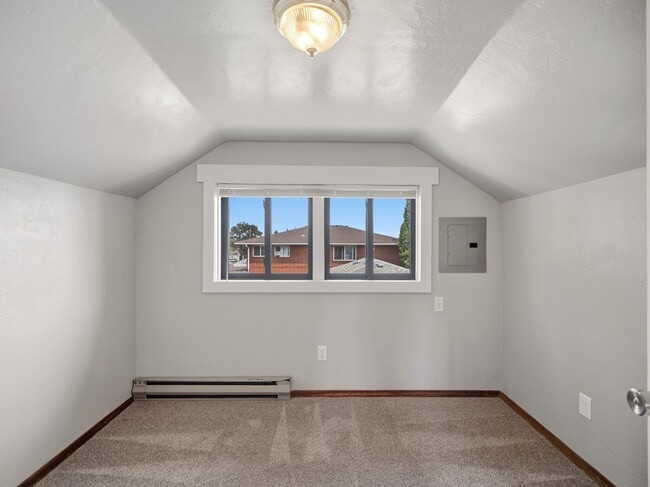 Building Photo - 5703 N Regal St