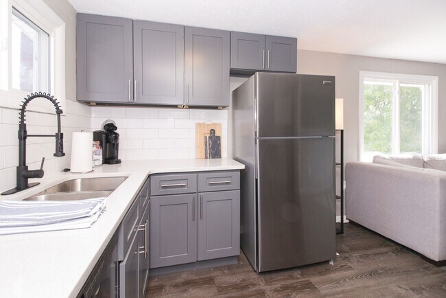 Building Photo - 7703 Essen Ave