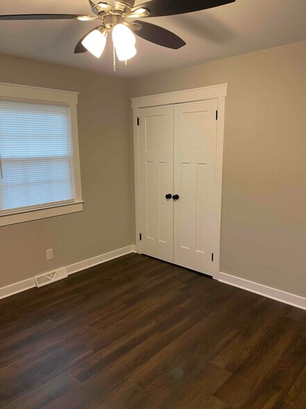 Building Photo - 506 Leander St