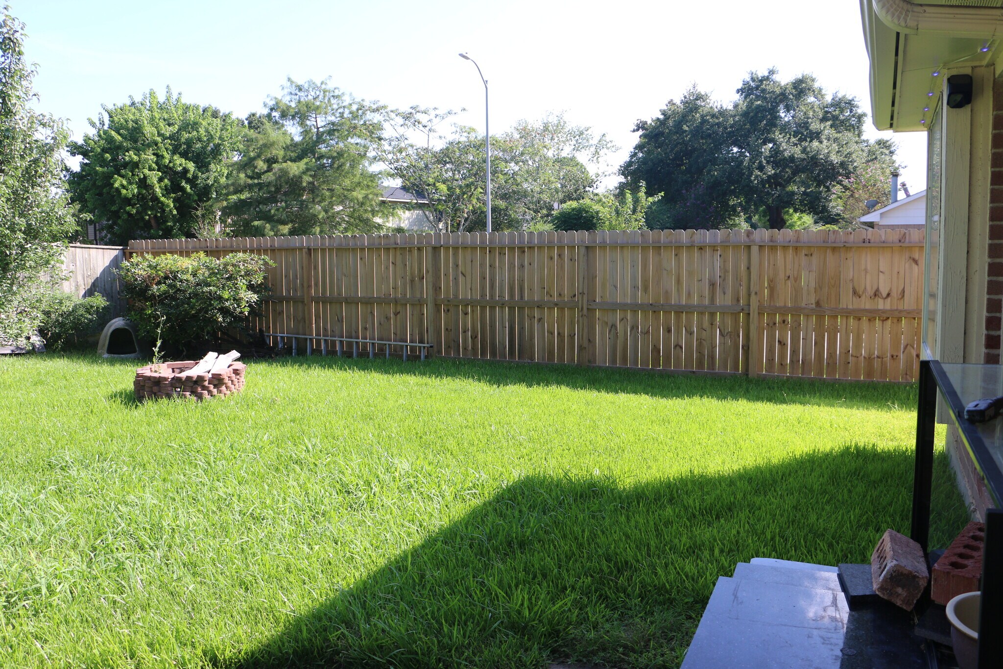 Building Photo - 446 Richvale Ln