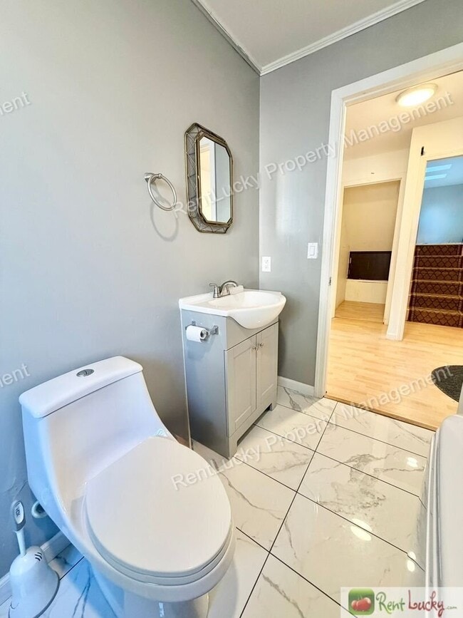 Building Photo - 4901 SW 327th Pl