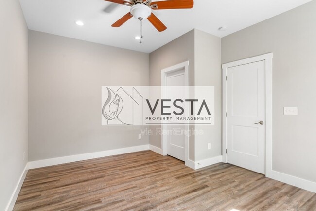 Building Photo - 12 Riddle Rd