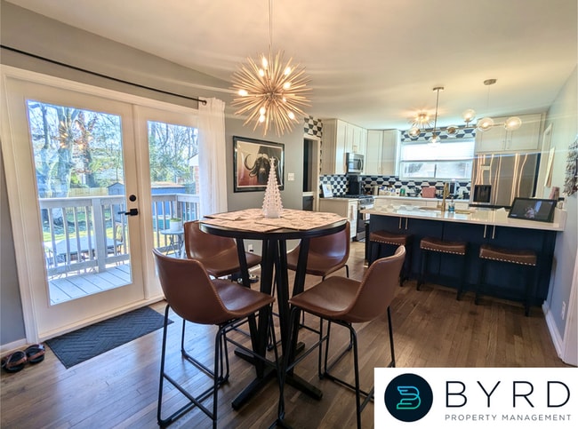 Building Photo - 4209 West End Dr