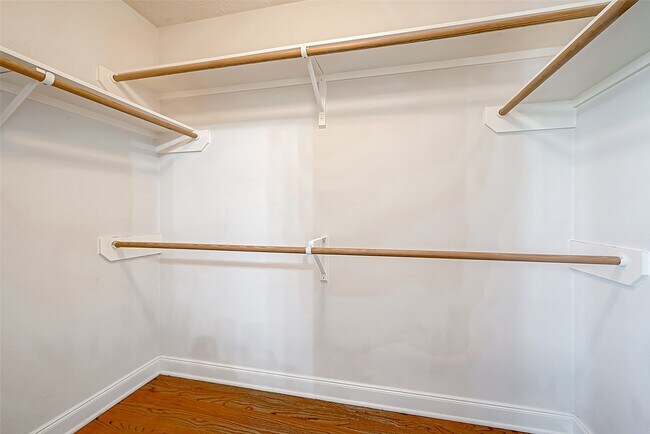 Building Photo - 11015 WARATH Oak Ct