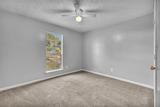 Building Photo - Ashbill