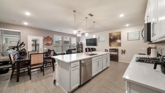 Building Photo - 10507 Marston Vineyard Dr