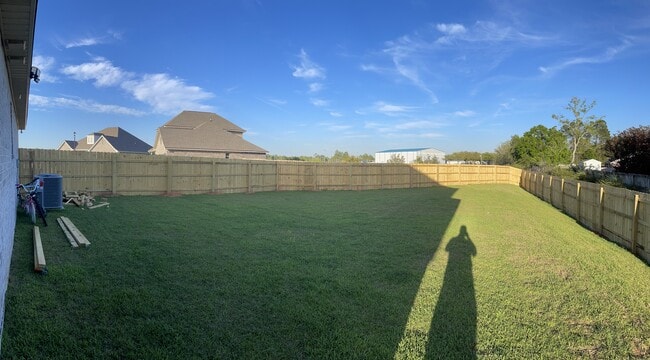 Back Yard - 1000 Dalton Cir