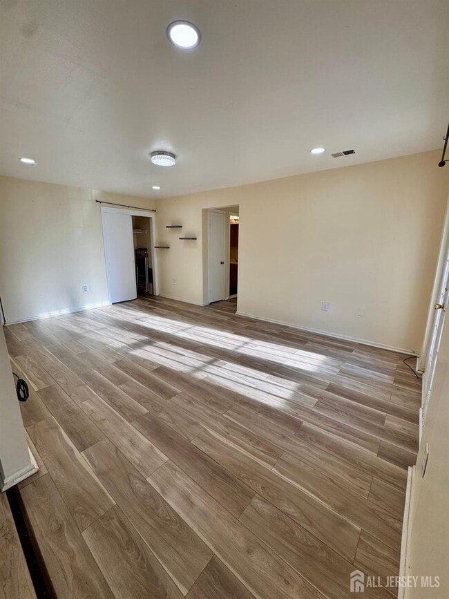Building Photo - 1202 Green Hollow Dr