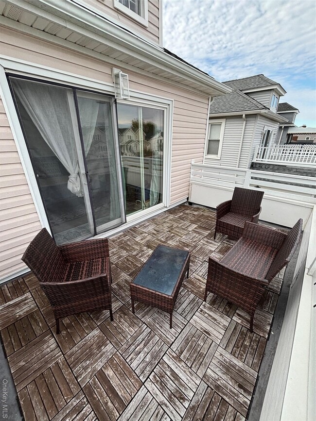 Building Photo - 412 W Hudson St