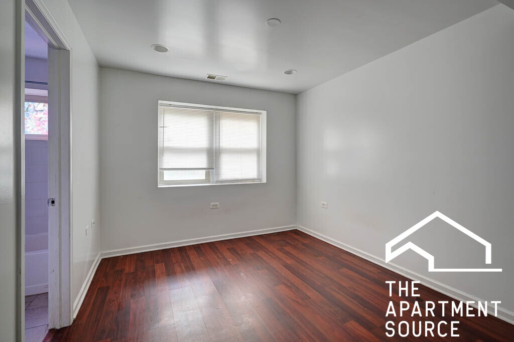 Building Photo - 2530 W Fitch Ave