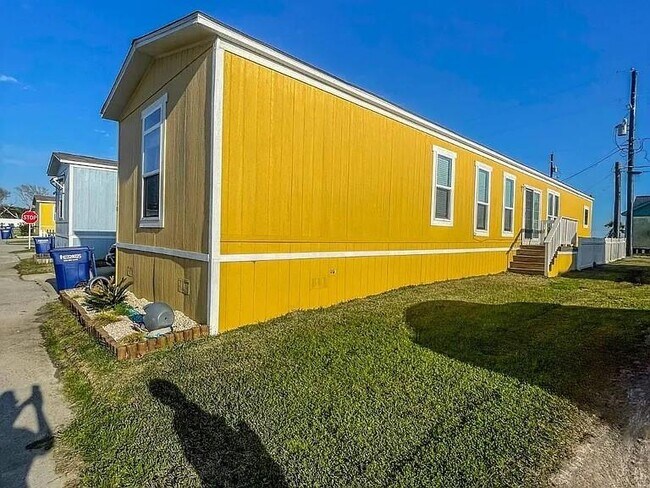 Building Photo - 7030 FM 2354
