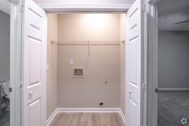 1BR - 1BA, 834 Sqf - River Vista
