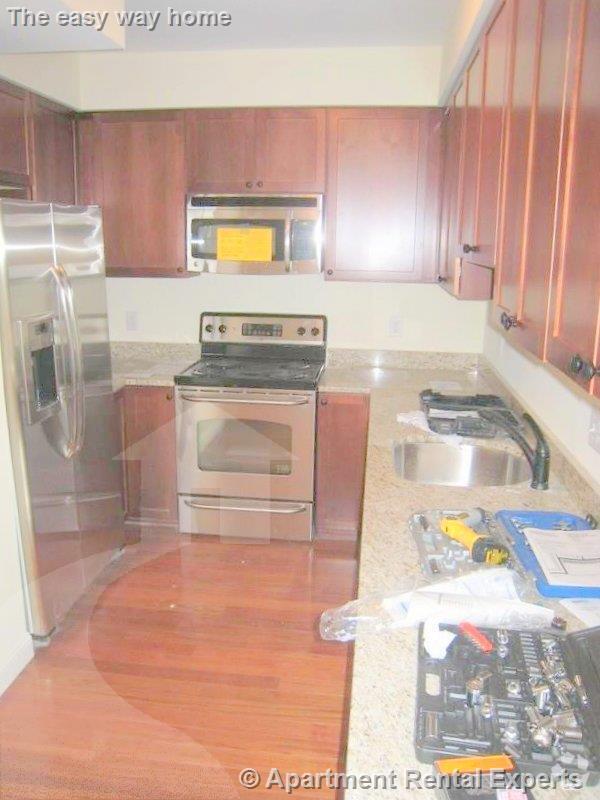 Building Photo - 43-45 Pitman St Unit #202