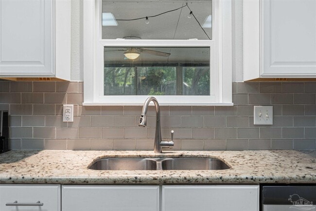 Building Photo - 3066 Rosa Del Villa Dr