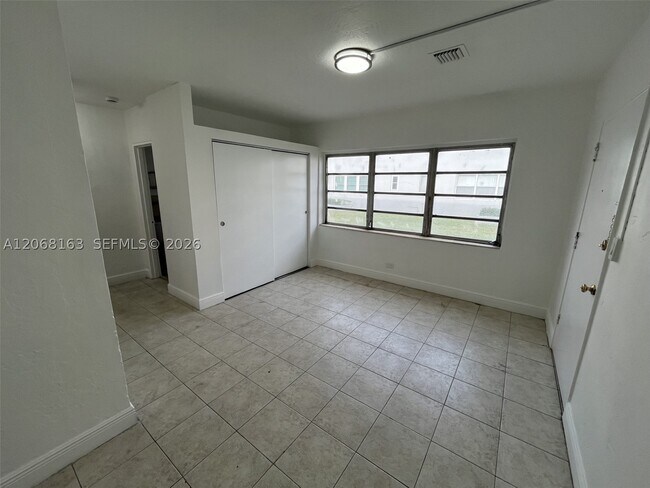 Building Photo - 3911 W Flagler St