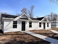 Building Photo - 1 Bedroom 1 Bathroom Studio