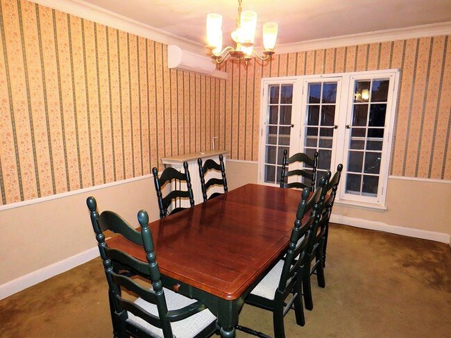 Building Photo - Great 3 bedroom duplex in Tangletown