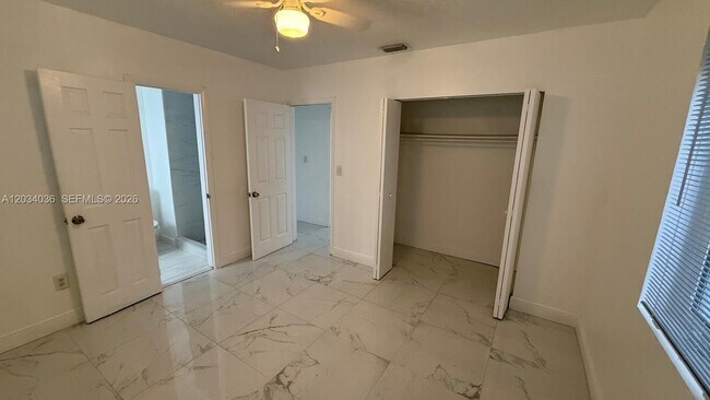 Building Photo - 3400 NW 173rd Terrace