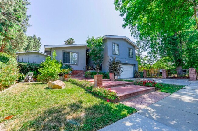 Building Photo - 20212 Valerio St
