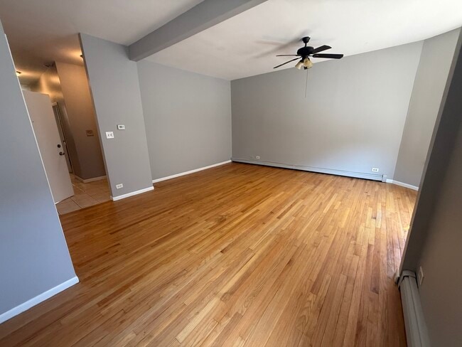 Building Photo - 368 E 59th St
