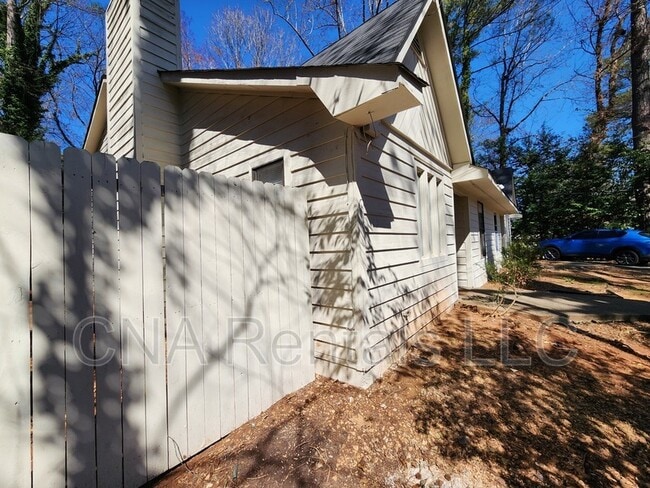 Building Photo - 1459 N Diane Ct