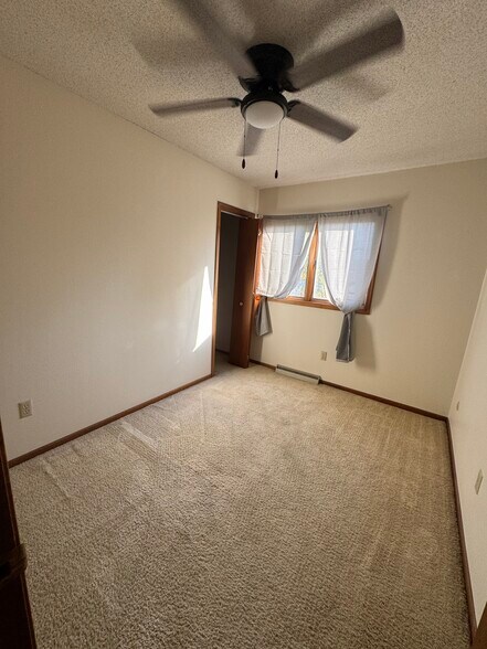 Building Photo - 287 Orrin St