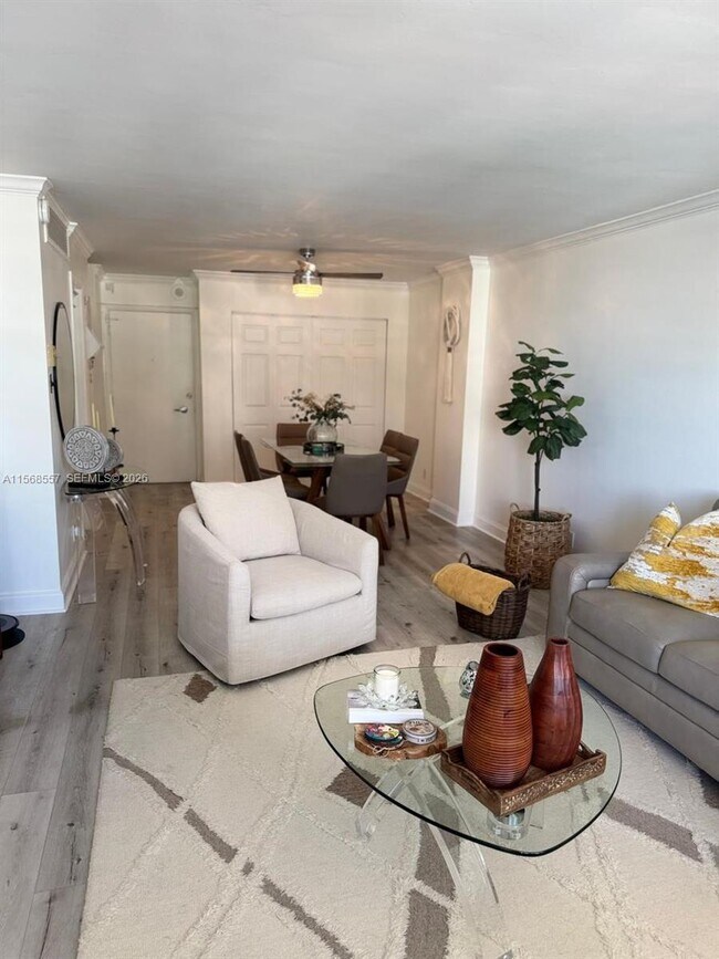 Building Photo - 6770 Indian Creek Dr