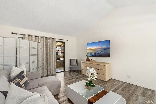 Building Photo - Move-In Ready 2BR | Fresh Paint | Unfurnished & Ready for Your Style