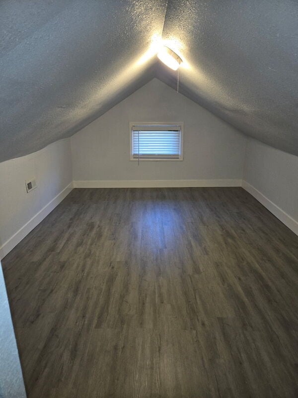 Building Photo - 2501 E 68th Terrace