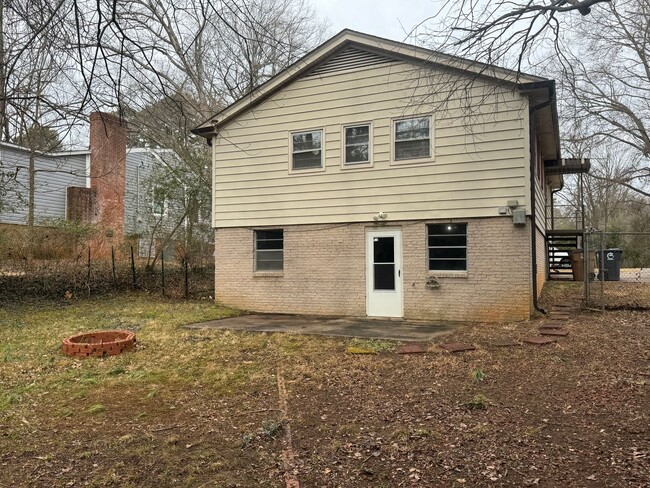 Building Photo - 3 Bedroom Home with a Basement