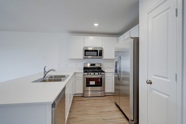 Building Photo - 9303 Sierra Pt Wy
