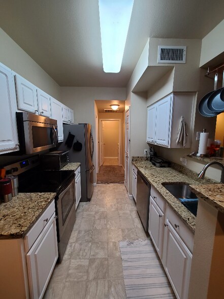 Building Photo - 7462 S Quail Cir