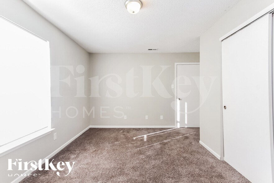 Building Photo - 2006 Orchid Bloom Ln