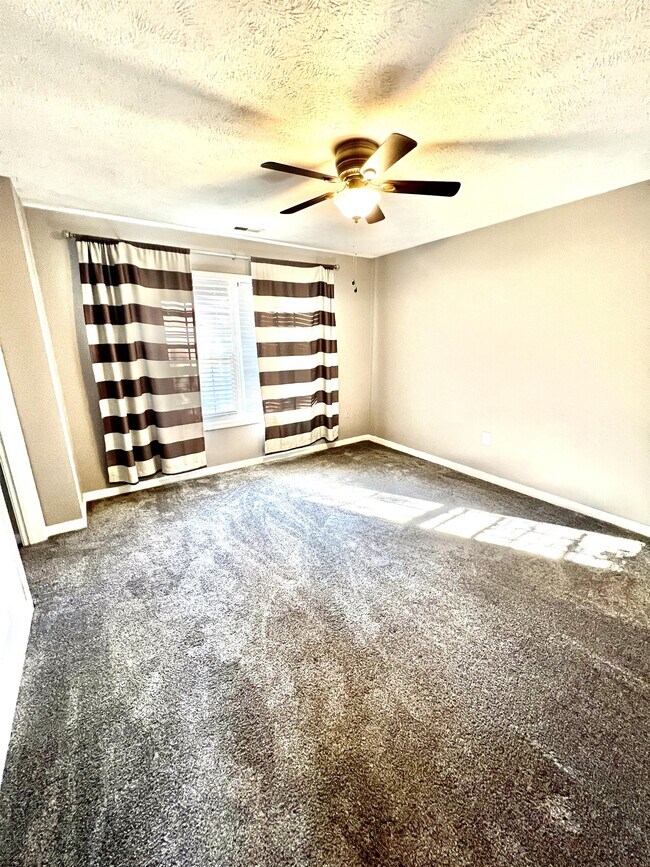 Building Photo - 3 Canyon Cove