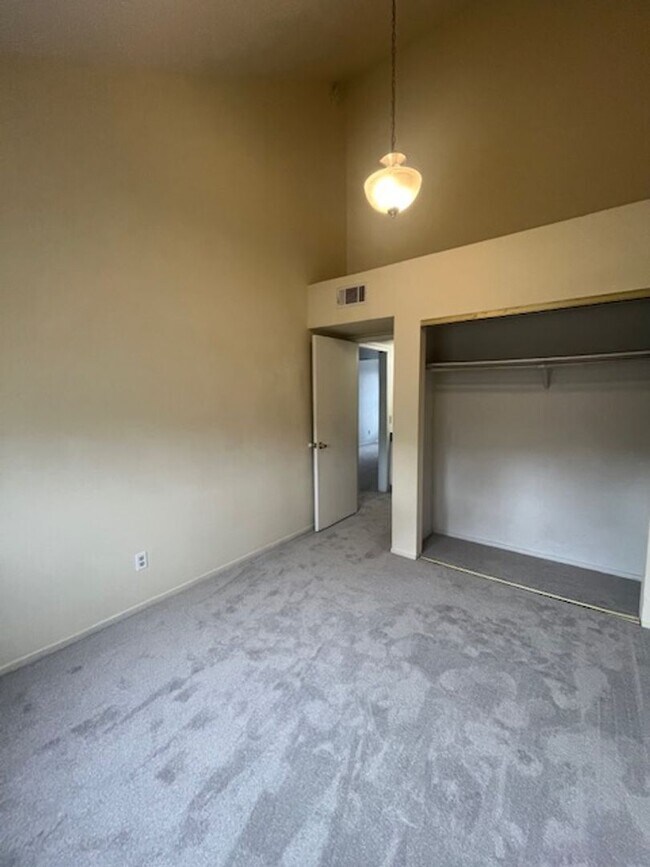 Building Photo - 1185 FOOTHILL BLVD #30, SAN LUIS OBISPO (PINE CREEK CONDO)