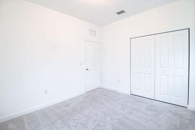 Building Photo - 4819 Navali Dr