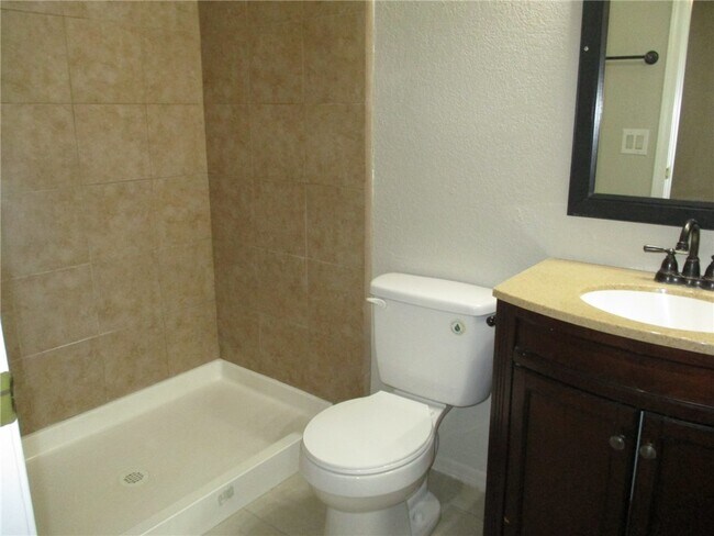 Building Photo - 1715 La Entrada Dr