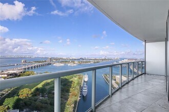 Building Photo - 888 Biscayne Blvd
